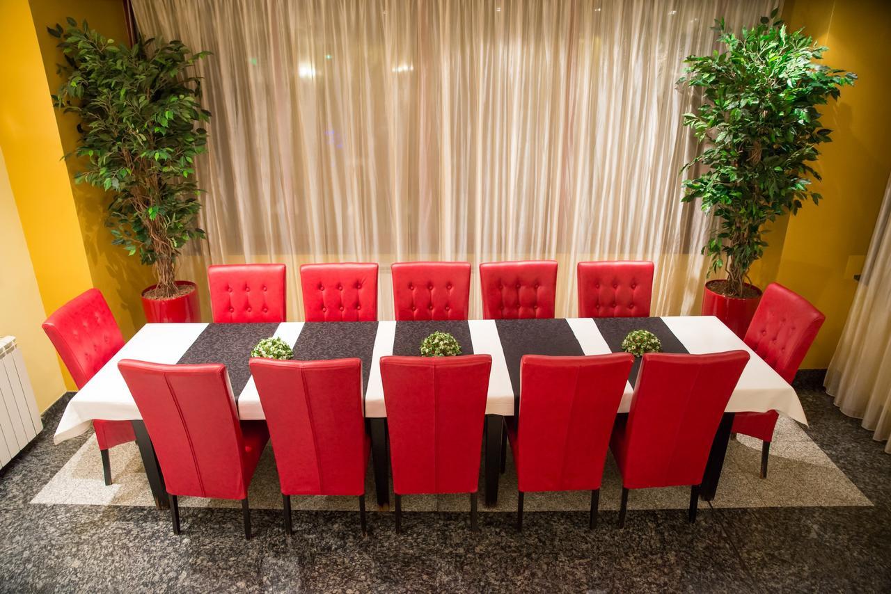 Hotel Nemira Slanic-Moldova Bagian luar foto