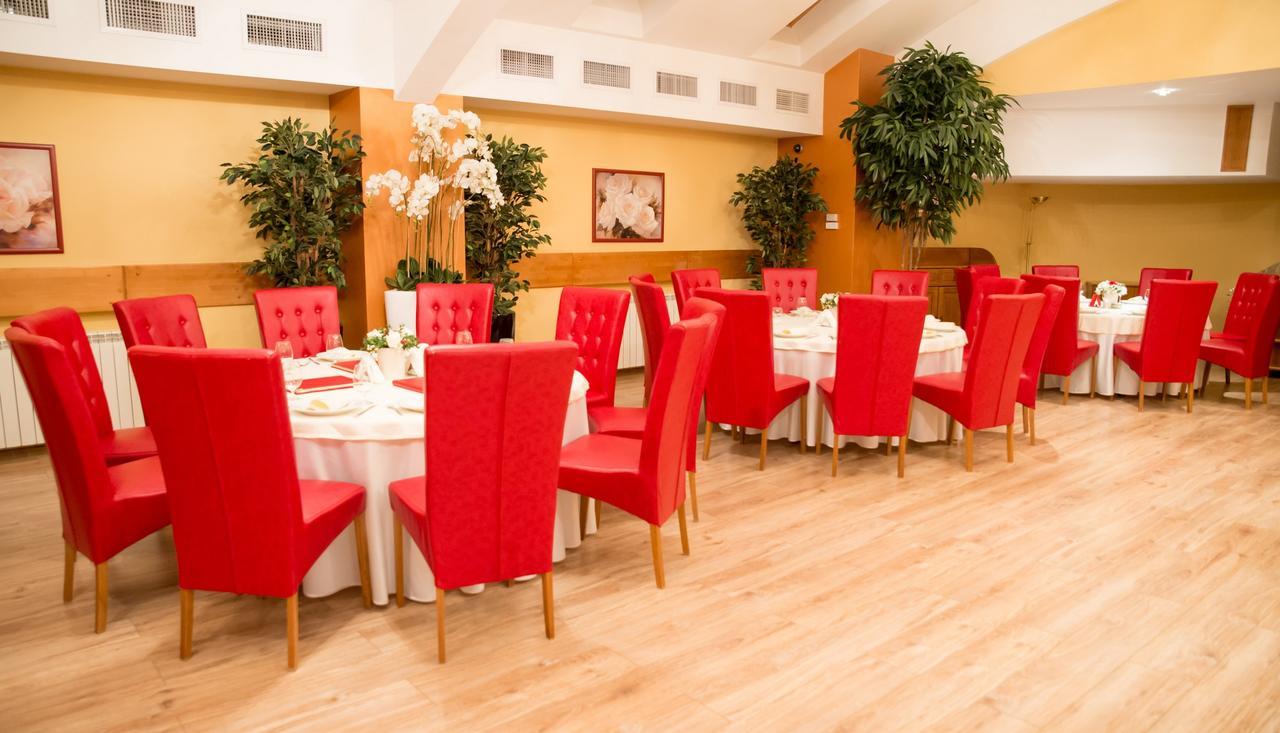 Hotel Nemira Slanic-Moldova Bagian luar foto