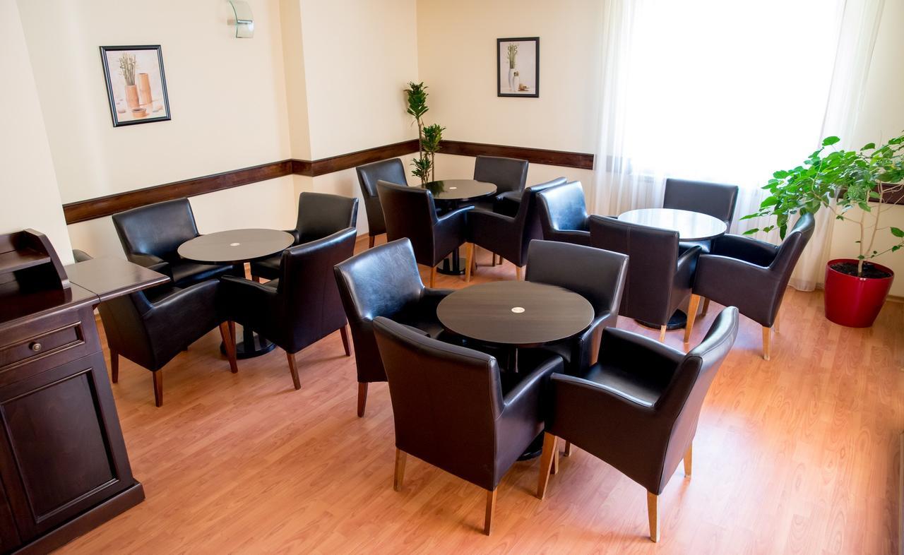 Hotel Nemira Slanic-Moldova Bagian luar foto